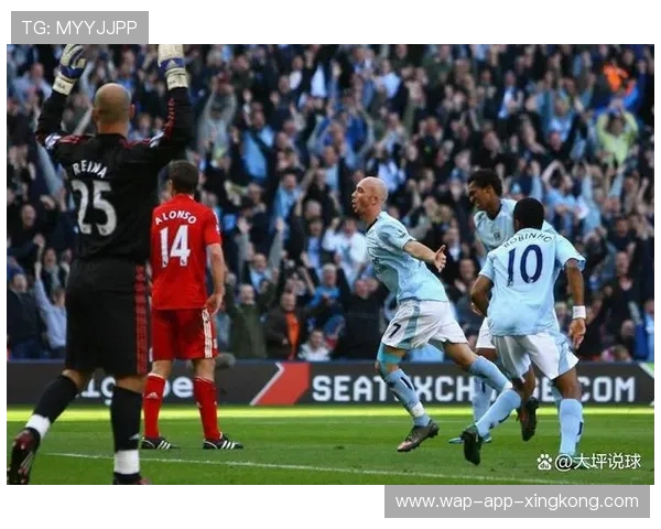 曼城与利物浦对决分析:关键球员表现与战术博弈揭秘 曼城与利物浦对决分析:关键球员表现与战术博弈揭秘