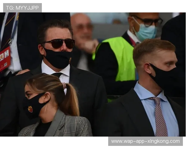 俱乐部在冬窗引援动作频繁，媒体密切关注，因为它们有自得其乐的“冬季俱乐部”