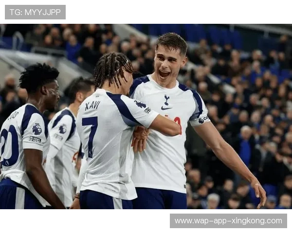 超越曼城和曼联,弗兰克率队杀入欧冠区,超级后卫梅开二度,弗兰 曼联 超越曼城和曼联,弗兰克率队杀入欧冠区,超级后卫梅开二度,弗兰 曼联